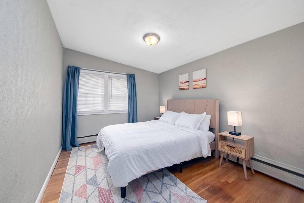 Couples And Beach Lovers Meet Your Needs In One Location Marblehead Exterior foto