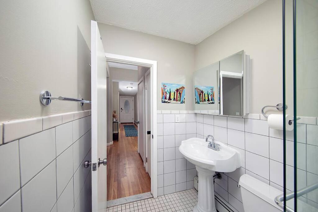 Couples And Beach Lovers Meet Your Needs In One Location Marblehead Exterior foto